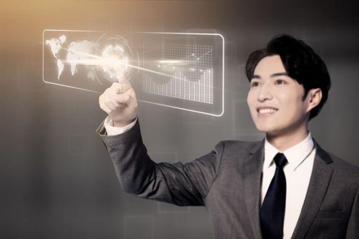 空调滴水少制冷不太好，夏天家里空调制冷差还滴水怎么办